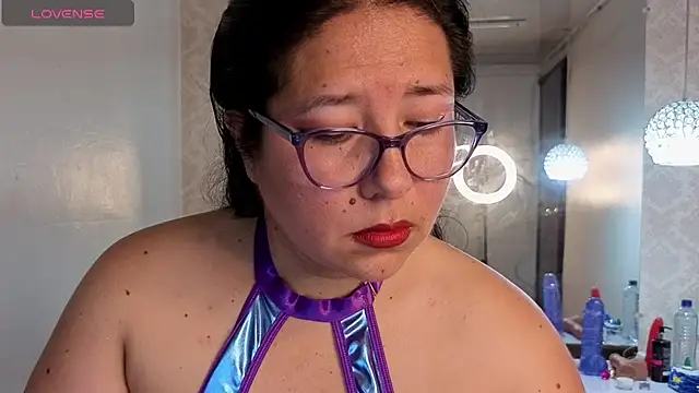 scarlett widow  online show from May 30, 2026, 2:18 am