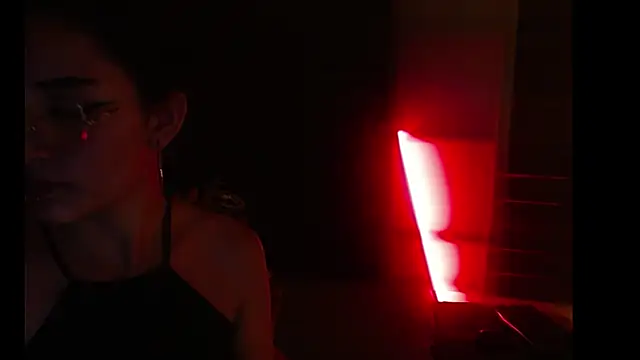 Karol Yessenia online show from September 24, 2025, 2:23 pm