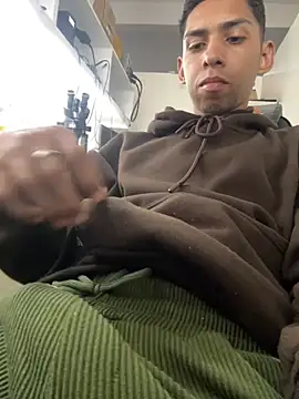 Oqui online show from April 6, 2026, 8:10 pm