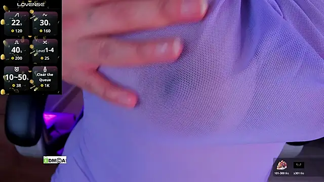 susanasmith18 online show from October 18, 2025, 8:33 pm