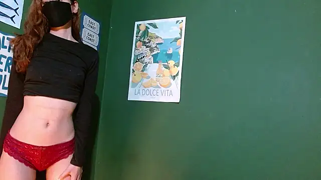 Roxiehood online show from February 7, 2026, 1:46 am