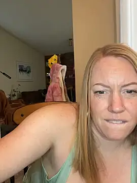 ChiliRoja online show from October 29, 2025, 9:25 pm