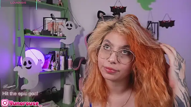 YunoRose  online show from November 6, 2025, 4:27 am