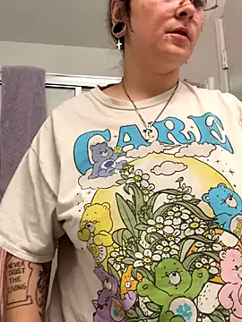 Alix Valentine online show from October 11, 2025, 4:19 pm