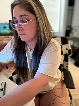 Alix Valentine online show from September 9, 2025, 8:51 pm