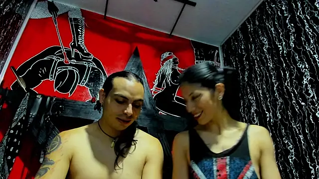 Snapshot of damian_and_tiana chatting on November 19, 2025, 4:34 am damian and tiana online show from November 19, 2025, 4:34 am