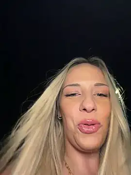 SweetBella95  online show from July 4, 2026, 10:58 pm