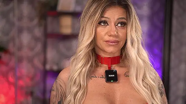 Snapshot of AlmaVelia chatting on February 20, 2026, 10:06 am AlmaVelia online show from February 20, 2026, 10:06 am