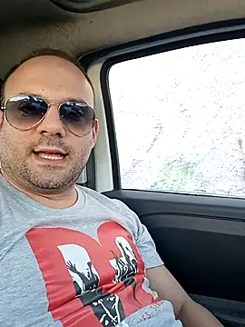 cazzoduroduro26 online show from May 3, 2026, 2:42 pm