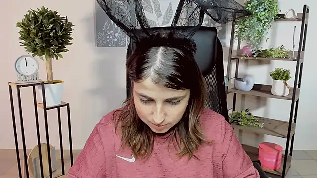 Snapshot of MartaEdams chatting on October 7, 2025, 6:14 am MartaEdams online show from October 7, 2025, 6:14 am