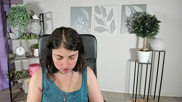 MartaEdams online show from June 23, 2026, 5:38 am