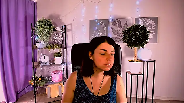 MartaEdams online show from June 4, 2026, 6:07 am