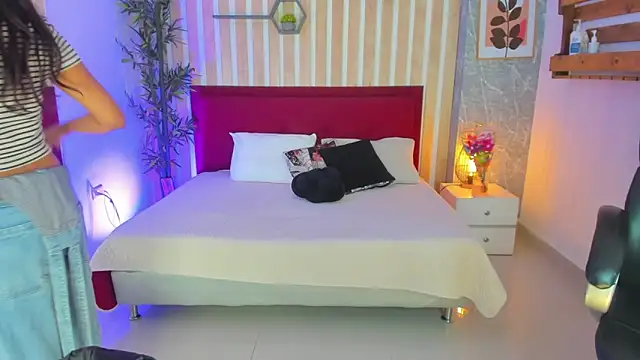 Snapshot of SamayRyann chatting on March 2, 2026, 1:51 pm SamayRyann online show from March 2, 2026, 1:51 pm