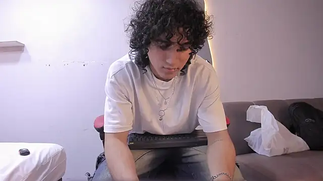 Snapshot of JackesTaylor chatting on February 6, 2026, 6:31 am JackesTaylor online show from February 6, 2026, 6:31 am