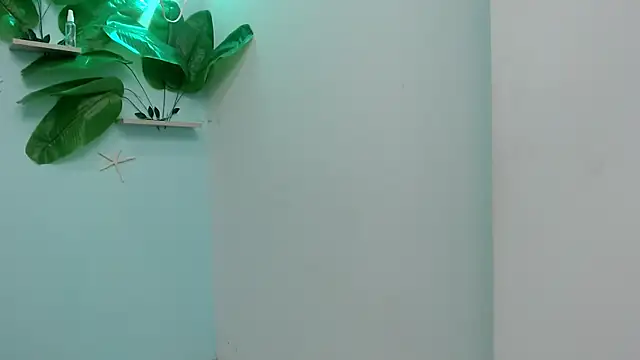 eladyrous98 online show from November 1, 2025, 2:11 pm