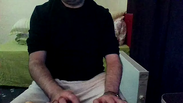 Snapshot of st206boy chatting on February 28, 2026, 10:31 pm st206boy online show from February 28, 2026, 10:31 pm