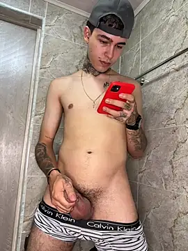 samm4044 online show from October 18, 2025, 3:41 am