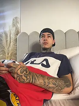 samm4044 online show from February 18, 2026, 4:58 pm