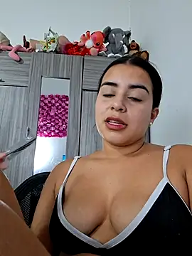 channell0 online show from September 23, 2025, 5:47 am