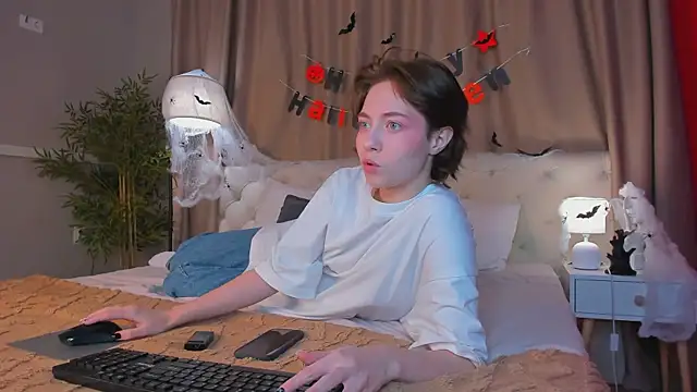 Skelerata online show from October 25, 2025, 1:16 am