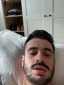 Snapshot of Carl242000 chatting on February 10, 2026, 9:41 am Carl242000 online show from February 10, 2026, 9:41 am