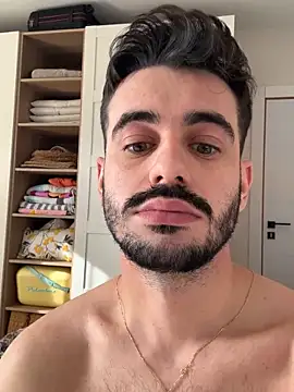 Snapshot of Carl242000 chatting on October 3, 2025, 8:27 am Carl242000 online show from October 3, 2025, 8:27 am