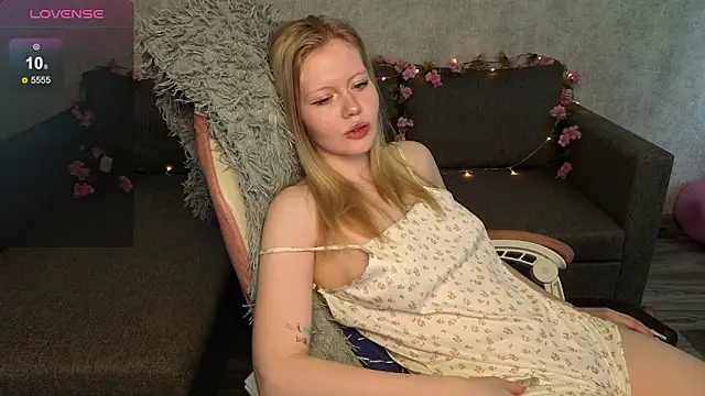 Wendy 228 online show from May 8, 2026, 2:37 am