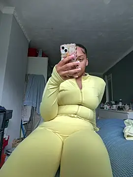 Regina69slut online show from May 6, 2026, 3:27 pm
