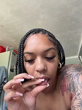 Regina69slut online show from May 30, 2026, 10:43 am