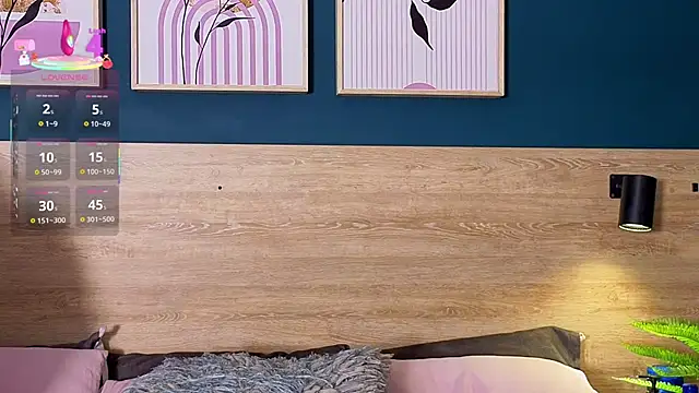 SarahMiler  online show from December 19, 2025, 7:49 pm