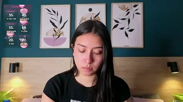 SarahMiler  online show from November 10, 2025, 7:52 pm