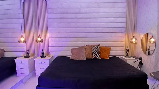 VictoriaaBlair online show from April 15, 2026, 10:32 pm