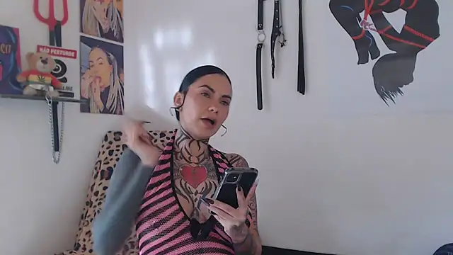 Sofia May online show from March 13, 2026, 11:15 am