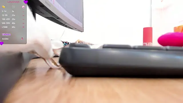 Snapshot of juliana_davies_ chatting on October 10, 2025, 9:37 pm juliana davies online show from October 10, 2025, 9:37 pm