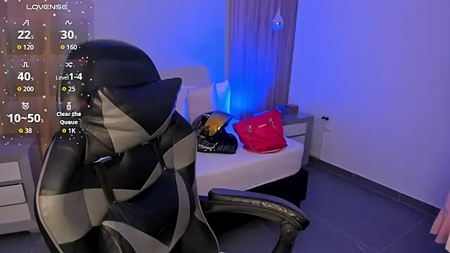 megara x  online show from January 7, 2026, 2:27 am