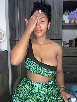 Mia sweet80 online show from October 28, 2025, 3:18 am