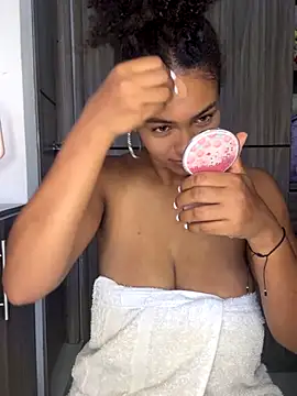 Mia sweet80 online show from September 20, 2025, 2:49 am