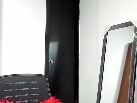 Maddy Mills online show from September 22, 2025, 7:31 pm