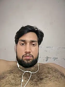 Snapshot of aka_big chatting on November 2, 2025, 7:52 pm aka big online show from November 2, 2025, 7:52 pm