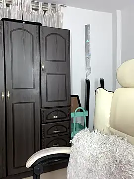 Snapshot of Issa_Santana chatting on November 8, 2025, 8:12 pm Issa Santana online show from November 8, 2025, 8:12 pm