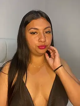 Issa Santana online show from February 10, 2026, 7:57 pm