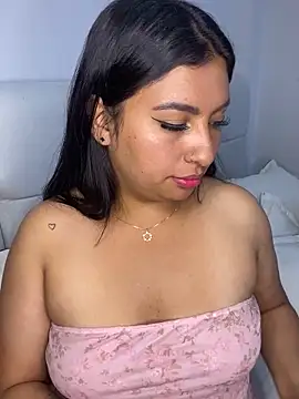 Issa Santana online show from February 13, 2026, 8:42 pm