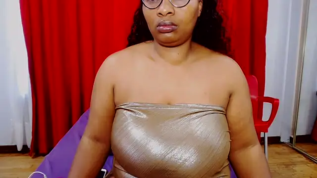 SexyBustyBoobs online show from November 26, 2025, 12:49 pm