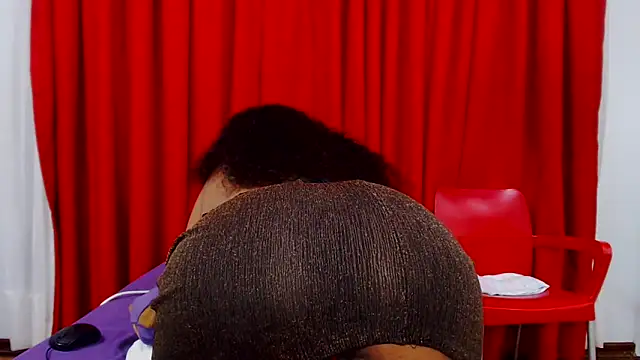 SexyBustyBoobs online show from November 27, 2025, 4:18 pm