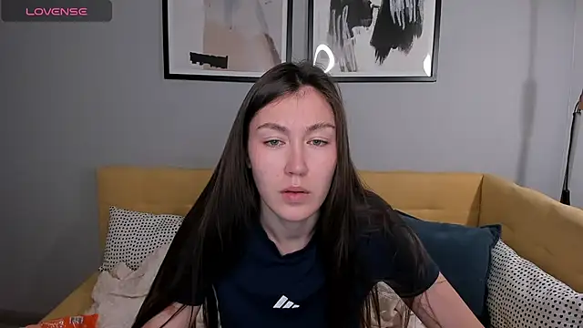 Tina Porter online show from November 25, 2025, 1:28 am