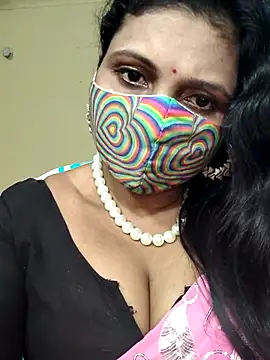 Hotty Sonali online show from November 10, 2025, 1:05 pm