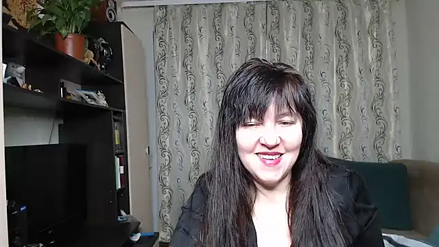 Illusionq online show from November 26, 2025, 5:40 am