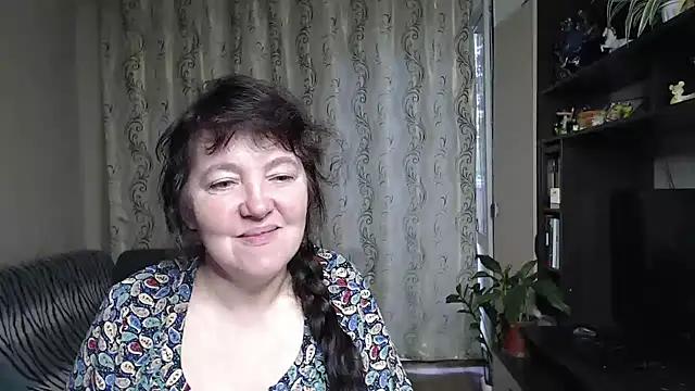 Snapshot of Illusionq chatting on July 13, 2026, 5:29 am Illusionq online show from July 13, 2026, 5:29 am