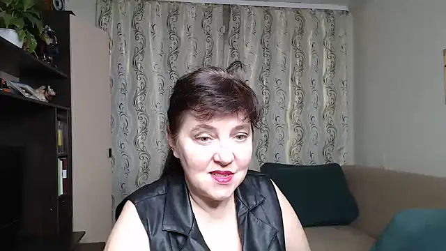 Illusionq online show from November 19, 2025, 8:14 am