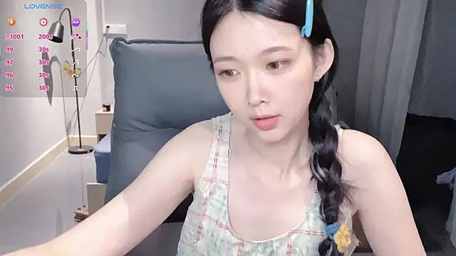 NiNi-baby520 online show from October 31, 2025, 3:08 pm